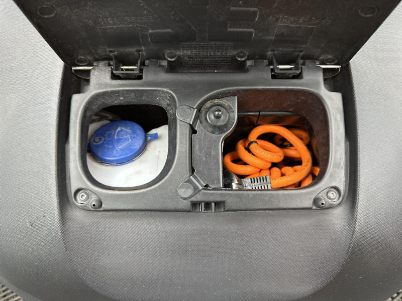 Renault Twizy Twizy Intens Noir 45 Achat Intégral 2023 - photo n°13 Renault Twizy Twizy Intens Noir 45 Achat Intégral  occasion à DREUX - photo n°13