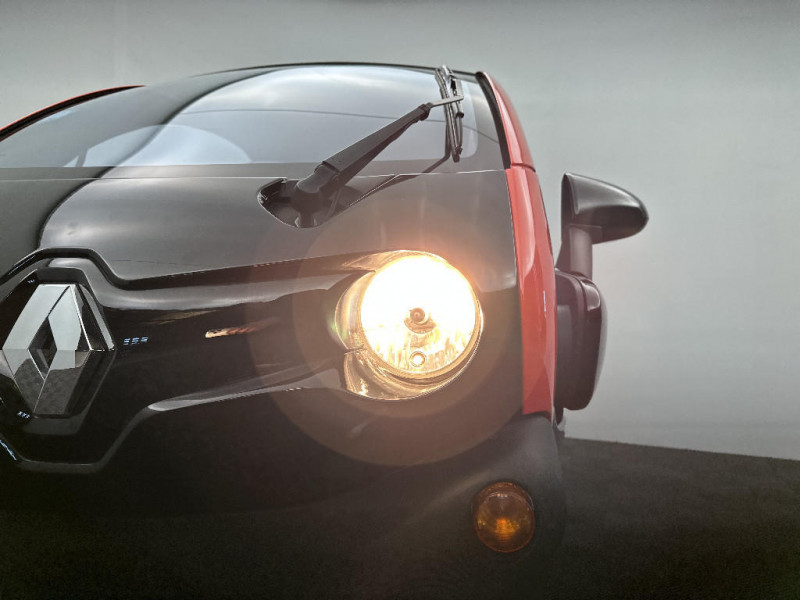 Renault Twizy Twizy Intens Noir 45 Achat Intégral 2023 - photo n°17 Renault Twizy Twizy Intens Noir 45 Achat Intégral  occasion à DREUX - photo n°17