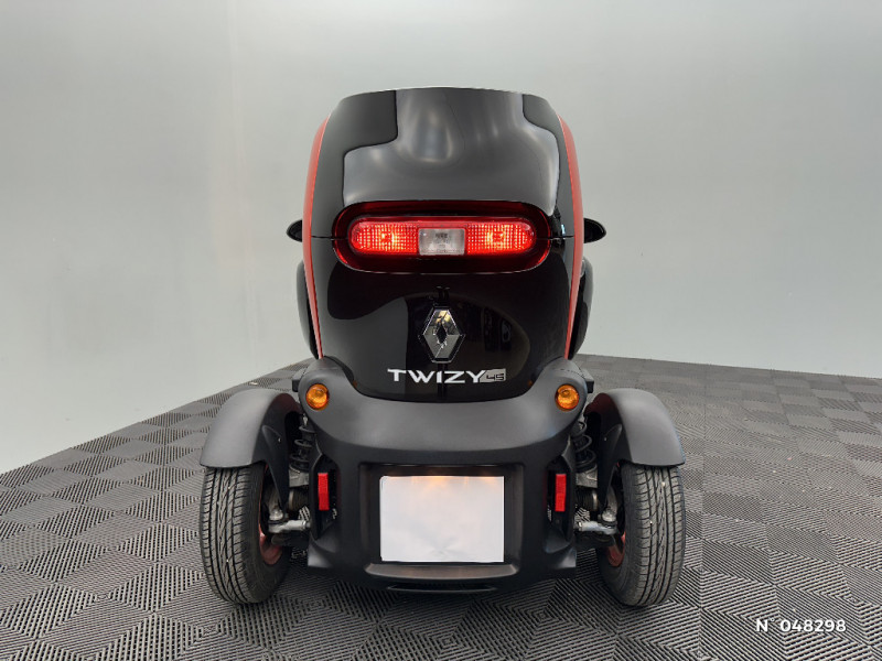 Renault Twizy Twizy Intens Noir 45 Achat Intégral 2023 - photo n°6 Renault Twizy Twizy Intens Noir 45 Achat Intégral  occasion à DREUX - photo n°6