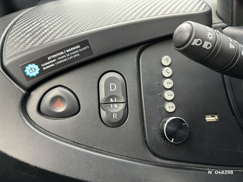 Renault Twizy Twizy Intens Noir 45 Achat Intégral 2023 - photo n°12 Renault Twizy Twizy Intens Noir 45 Achat Intégral  occasion à DREUX - photo n°12