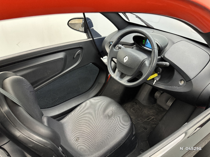 Renault Twizy Twizy Intens Noir 45 Achat Intégral 2023 - photo n°9 Renault Twizy Twizy Intens Noir 45 Achat Intégral  occasion à DREUX - photo n°9