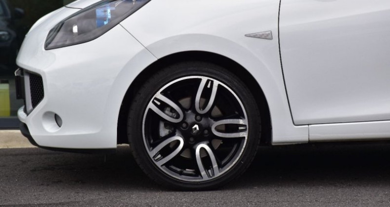 Renault Wind 1.6 16V 133 EXCEPTION EURO5 2011 - photo n°6 Renault Wind 1.6 16V 133 EXCEPTION EURO5  occasion à pontivy - photo n°6