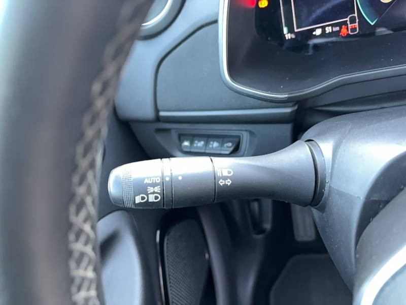 Renault Zoe R110 Achat Intégral - 21 Life 2021 - photo n°17 Renault Zoe R110 Achat Intégral - 21 Life  occasion à Lourdes - photo n°17