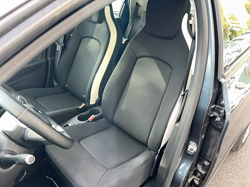 Renault Zoe R110 Achat Intégral Business 2021 - photo n°9 Renault Zoe R110 Achat Intégral Business  occasion à L'Isle-Jourdain - photo n°9