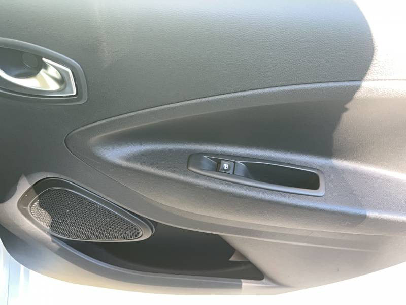 Renault Zoe R135 Intens 2020 - photo n°12 Renault Zoe R135 Intens  occasion à Aire sur Adour - photo n°12