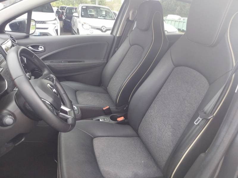 Renault Zoe R135 - MY22 Iconic 2023 - photo n°10 Renault Zoe R135 - MY22 Iconic  occasion à Villeneuve-sur-Lot - photo n°10