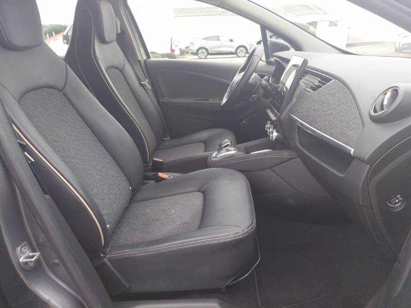 Renault Zoe R135 - MY22 Iconic 2023 - photo n°12 Renault Zoe R135 - MY22 Iconic  occasion à Villeneuve-sur-Lot - photo n°12