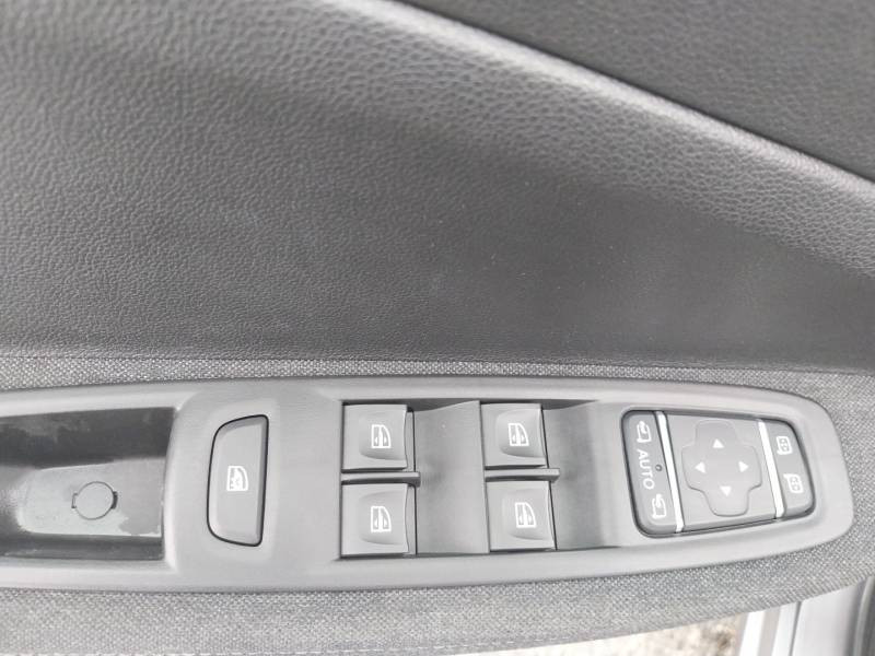 Renault Zoe R135 - MY22 Iconic 2023 - photo n°18 Renault Zoe R135 - MY22 Iconic  occasion à Villeneuve-sur-Lot - photo n°18