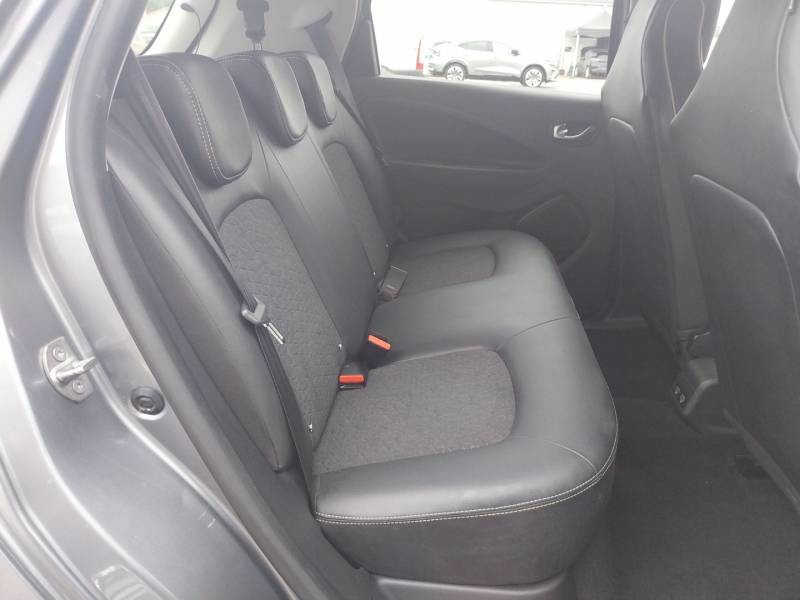 Renault Zoe R135 - MY22 Iconic 2023 - photo n°14 Renault Zoe R135 - MY22 Iconic  occasion à Villeneuve-sur-Lot - photo n°14