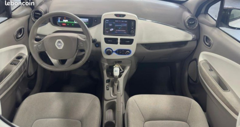 Renault Zoe r90 40 kw zen autonomie 300 km gps-regulateur de vitesse lim 2018 - photo n°5 Renault Zoe r90 40 kw zen autonomie 300 km gps-regulateur de vitesse lim  occasion à Nevers - photo n°5