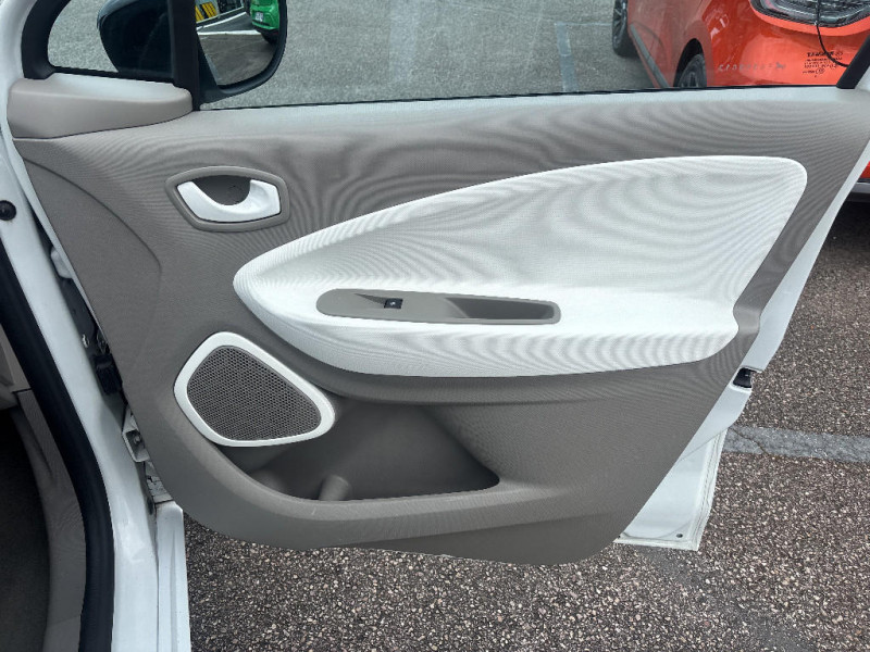 Renault Zoe Zoe Life Charge Rapide 2016 - photo n°19 Renault Zoe Zoe Life Charge Rapide  occasion à Louviers - photo n°19