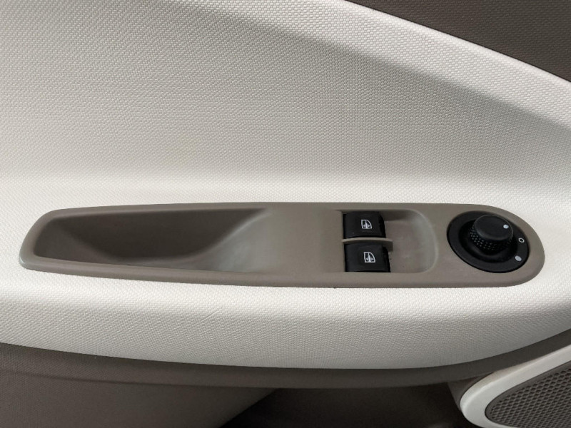 Renault Zoe Zoe Life 2016 - photo n°17 Renault Zoe Zoe Life  occasion à Rivery - photo n°17