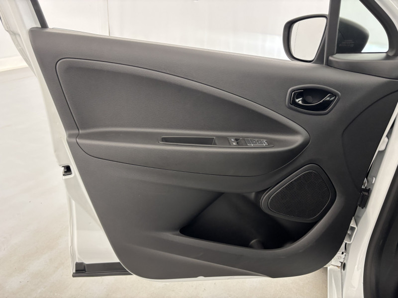 Renault Zoe Zoe R110 Achat Intégral 21 Life 5p 2021 - photo n°12 Renault Zoe Zoe R110 Achat Intégral 21 Life 5p  occasion à SAINT-GREGOIRE - photo n°12
