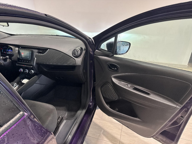 Renault Zoe Zoe R110 Achat Intégral - 22 Equilibre 2022 - photo n°20 Renault Zoe Zoe R110 Achat Intégral - 22 Equilibre  occasion à Glos - photo n°20