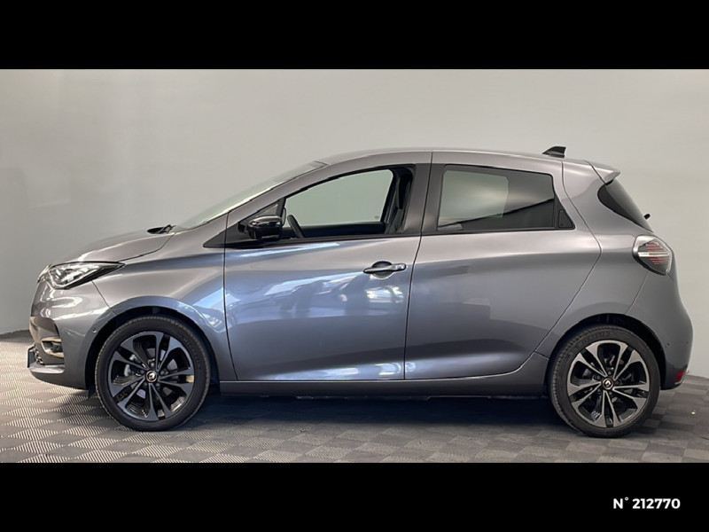 Renault Zoe Zoe R135 - MY22 Iconic 2022 - photo n°2 Renault Zoe Zoe R135 - MY22 Iconic  occasion à Saint-Quentin - photo n°2