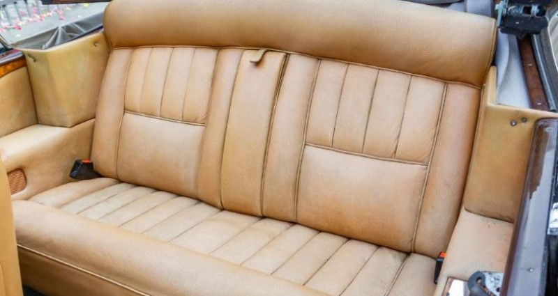 Rolls royce Corniche featuring coachwork by H.J. Mulliner Park Ward  occasion  Le Havre - photo n7