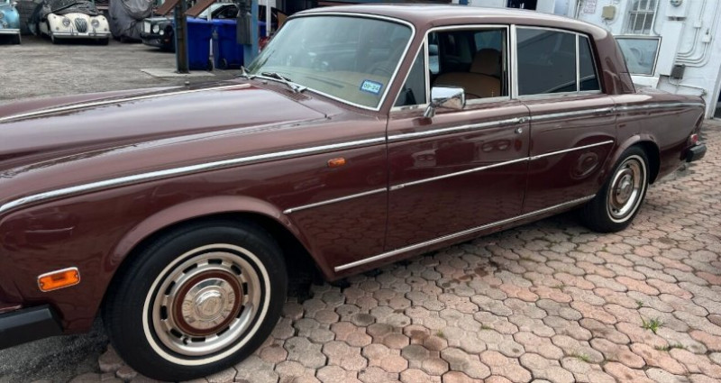 Rolls royce Silver Shadow  1980 - photo n°2 Rolls royce Silver Shadow   occasion à LYON - photo n°2