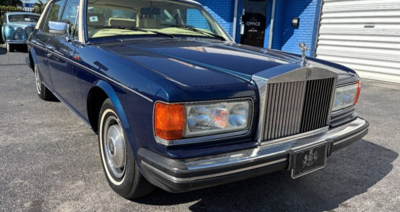 Rolls royce Silver Spirit Spirit/Spur/Dawn 1985 - photo n°2 Rolls royce Silver Spirit Spirit/Spur/Dawn  occasion à LYON - photo n°2
