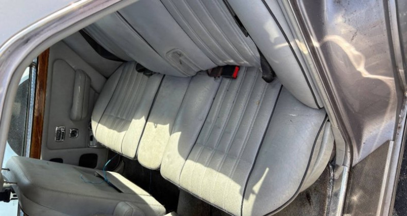 Rolls royce Silver Spirit Spirit/Spur/Dawn 1995 - photo n°3 Rolls royce Silver Spirit Spirit/Spur/Dawn  occasion à LYON - photo n°3