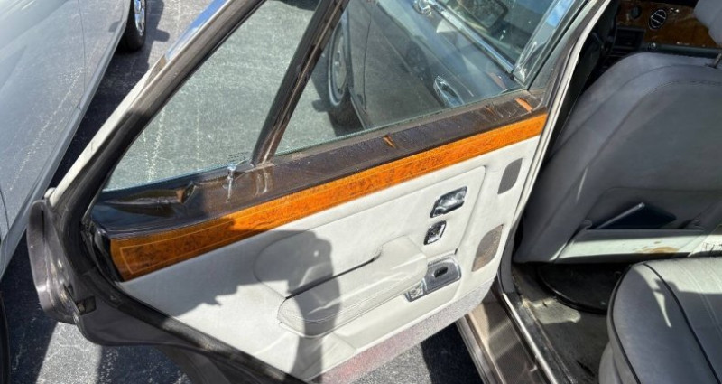 Rolls royce Silver Spirit Spirit/Spur/Dawn 1995 - photo n°2 Rolls royce Silver Spirit Spirit/Spur/Dawn  occasion à LYON - photo n°2