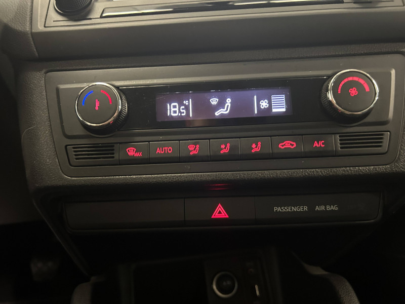 Seat Ibiza Ibiza 1.2 TSI 90 ch Connect 5p 2015 - photo n°19 Seat Ibiza Ibiza 1.2 TSI 90 ch Connect 5p  occasion à PERIGUEUX - photo n°19