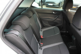 Skoda Fabia 1.0 MPI 60 ch BVM  occasion  Beaupuy - photo n4