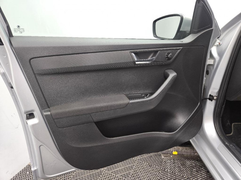 Skoda Fabia Fabia 1.0 TSI 95 ch BVM5 Edition 2020 - photo n°19 Skoda Fabia Fabia 1.0 TSI 95 ch BVM5 Edition  occasion à Compiègne - photo n°19