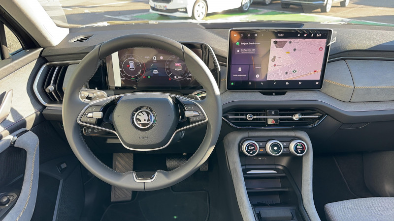 Skoda Kodiaq Kodiaq 1.5 TSI 150 ch Hybrid ACT DSG7 5pl Selection 5p  - photo n°14 Skoda Kodiaq Kodiaq 1.5 TSI 150 ch Hybrid ACT DSG7 5pl Selection 5p  occasion à Onet-le-Château - photo n°14