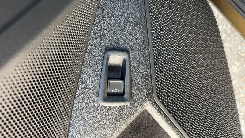 Skoda Kodiaq Kodiaq 1.5 TSI 150 ch Hybrid ACT DSG7 5pl Selection 5p  - photo n°11 Skoda Kodiaq Kodiaq 1.5 TSI 150 ch Hybrid ACT DSG7 5pl Selection 5p  occasion à Onet-le-Château - photo n°11