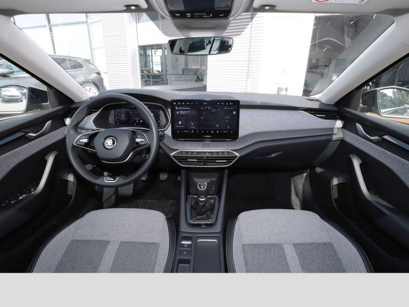 Skoda Octavia Combi 1.5 TSI 116 ch BVM 2024 - photo n°10 Skoda Octavia Combi 1.5 TSI 116 ch BVM  occasion à L'Union - photo n°10