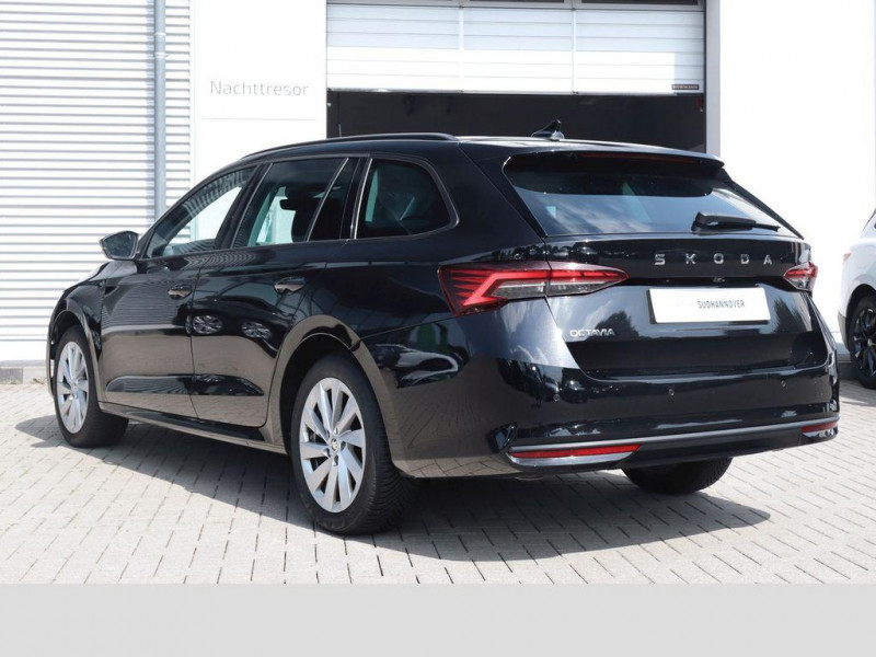 Skoda Octavia Combi 1.5 TSI 116 ch BVM 2024 - photo n°4 Skoda Octavia Combi 1.5 TSI 116 ch BVM  occasion à L'Union - photo n°4