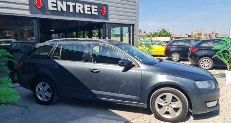 Skoda Octavia Combi 1.6 TDI 105 CV * PACK Active * REPRISE POSSIBLE * 2015 - photo n°3 Skoda Octavia Combi 1.6 TDI 105 CV * PACK Active * REPRISE POSSIBLE *  occasion à Maubeuge - photo n°3