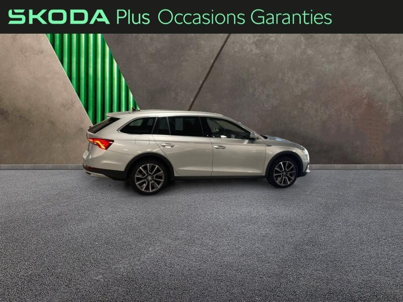 Skoda Octavia Combi Combi 2.0 TDI 200ch Scout 4x4 DSG7  occasion  SARREGUEMINES - photo n5