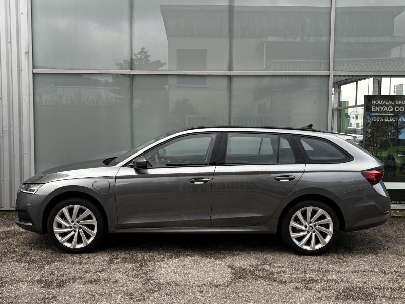 Skoda Octavia COMBI Octavia Combi 1.4 TSI PHEV iV 204 ch DSG6e  occasion à Vienne - photo n°2