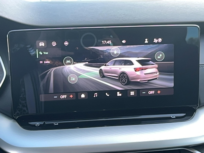 Skoda Octavia Octavia Combi 2.0 TDI 150 ch SCR DSG7 Selection 5p 2024 - photo n°19 Skoda Octavia Octavia Combi 2.0 TDI 150 ch SCR DSG7 Selection 5p  occasion à TARBES  - photo n°19