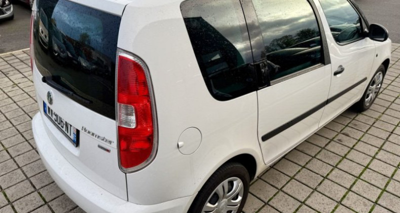 Skoda Roomster 1.2L TSI 105CH Pack Confort 2010 - photo n°4 Skoda Roomster 1.2L TSI 105CH Pack Confort  occasion à NOUVOITOU - photo n°4