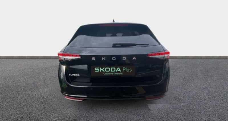 Skoda Superb COMBI 2.0 TDI 150 ch SCR DSG7 Selection 2024 - photo n°4 Skoda Superb COMBI 2.0 TDI 150 ch SCR DSG7 Selection  occasion à La Rochelle - photo n°4
