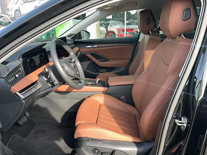 Skoda Superb Superb Berline 2.0 TDI 150 ch SCR DSG7 Laurin & Klement 5p 2024 - photo n°10 Skoda Superb Superb Berline 2.0 TDI 150 ch SCR DSG7 Laurin & Klement 5p  occasion à Onet-le-Château - photo n°10