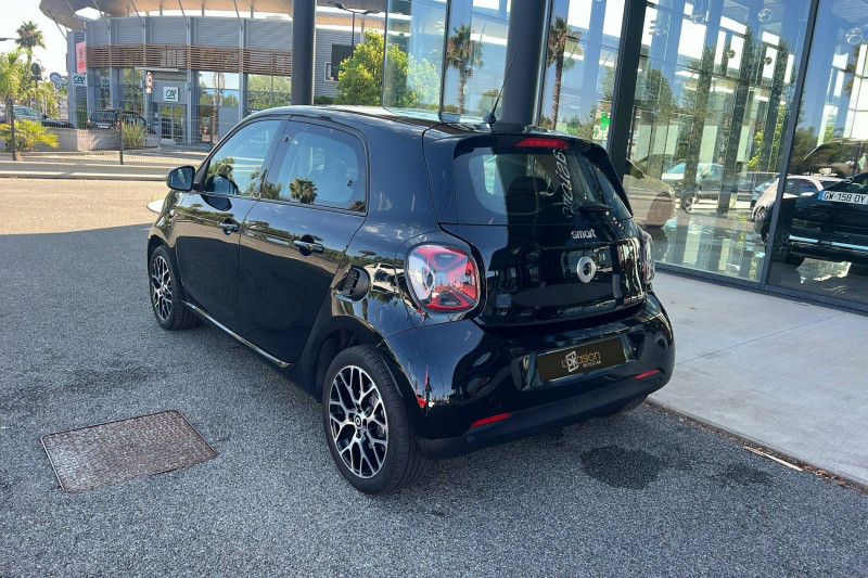 Smart Forfour EQ Forfour 82 ch  occasion à Roquebrune-sur-Argens - photo n°4
