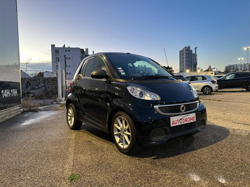 Smart Fortwo Cabrio 84ch Turbo Bassis Passion - 81 000 Kms  occasion à Marseille 10 - photo n°3