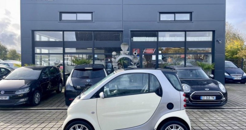 Smart Fortwo 0.7i 61ch TRUESTYLE SOFTOUCH A 2005 Smart Fortwo 0.7i 61ch TRUESTYLE SOFTOUCH A  occasion à NOUVOITOU