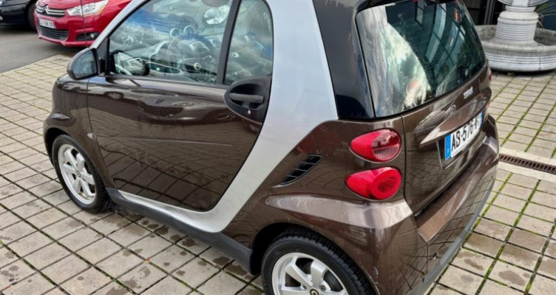 Smart Fortwo 1.0i 71ch MHD NEUTROCLIMAT 2009 - photo n°5 Smart Fortwo 1.0i 71ch MHD NEUTROCLIMAT  occasion à NOUVOITOU - photo n°5