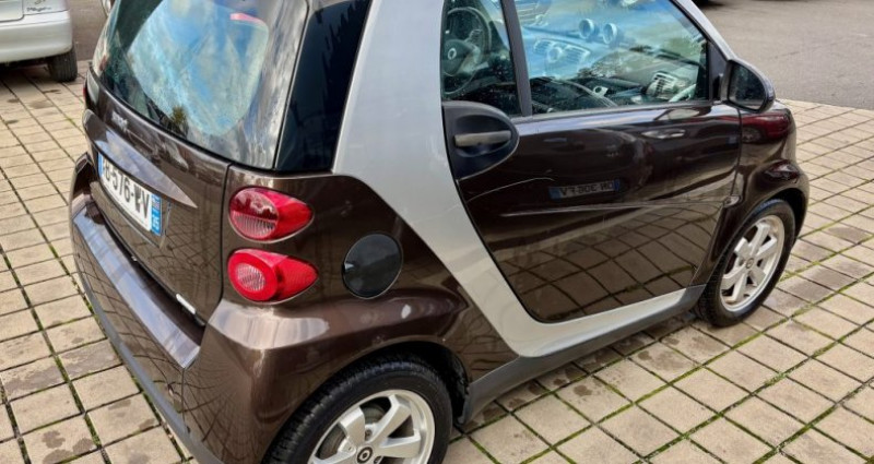 Smart Fortwo 1.0i 71ch MHD NEUTROCLIMAT 2009 - photo n°4 Smart Fortwo 1.0i 71ch MHD NEUTROCLIMAT  occasion à NOUVOITOU - photo n°4