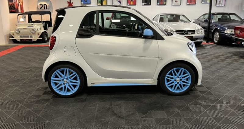 Smart Fortwo 109ch Brabus Coupé Xclusive 2017 - photo n°2 Smart Fortwo 109ch Brabus Coupé Xclusive  occasion à MOUGINS - photo n°2