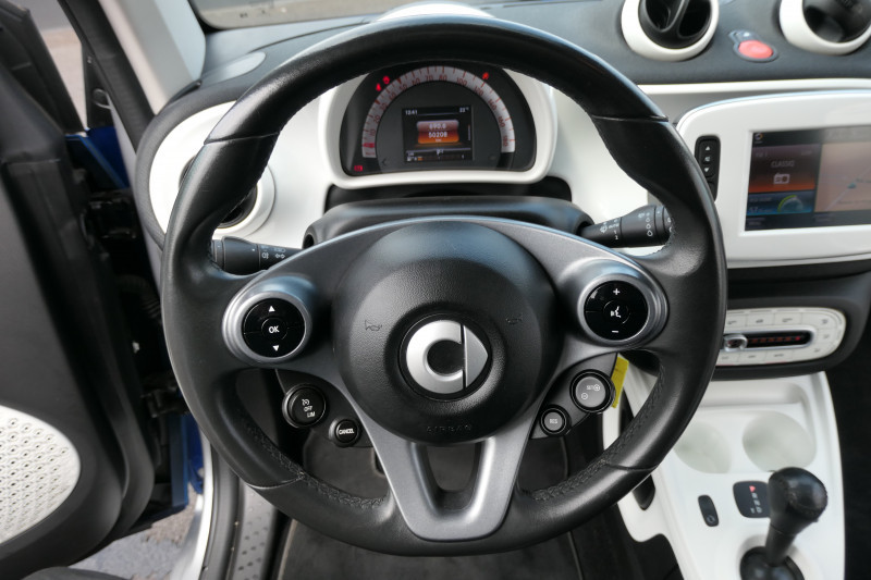 Smart Fortwo 71CH PASSION TWINAMIC  occasion à TOULOUSE - photo n°17