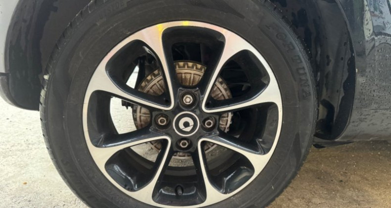 Smart Fortwo COUPE 1.0 71 ch SS BA6 Prime 2017 - photo n°6 Smart Fortwo COUPE 1.0 71 ch SS BA6 Prime  occasion à PARIS - photo n°6