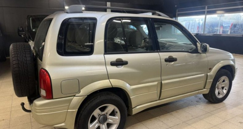 Suzuki Grand Vitara 2.0 TD LUXE 5P 2001 - photo n°3 Suzuki Grand Vitara 2.0 TD LUXE 5P  occasion à Fouquière les Lens - photo n°3