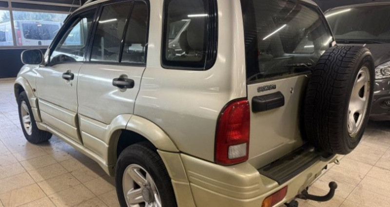 Suzuki Grand Vitara 2.0 TD LUXE 5P 2001 - photo n°6 Suzuki Grand Vitara 2.0 TD LUXE 5P  occasion à Fouquière les Lens - photo n°6