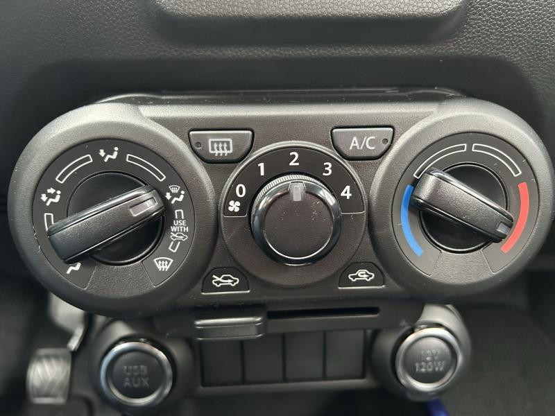 Suzuki Ignis 1.2 Dualjet Hybrid 83ch Avantage  occasion  Varennes-Vauzelles - photo n16