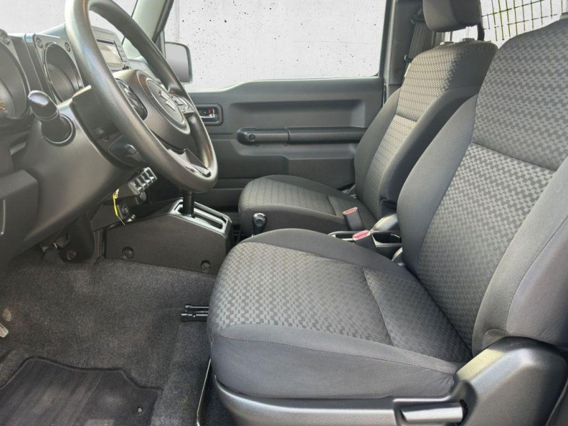 Suzuki Jimny 1.5 VVT BVA 2019 - photo n°9 Suzuki Jimny 1.5 VVT BVA  occasion à L'Union - photo n°9